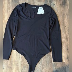 NWT Abercrombie body suit size M